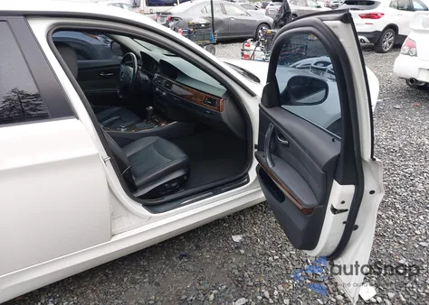 2009 BMW 328I z USA, uszkodzony, nr VIN WBAPH57599NL79776